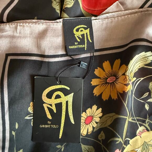 NWT Gai Mattiolo Silk Scarf Shawl Botanicals Florals Butterfly Dragonfly READ - Picture 7 of 9